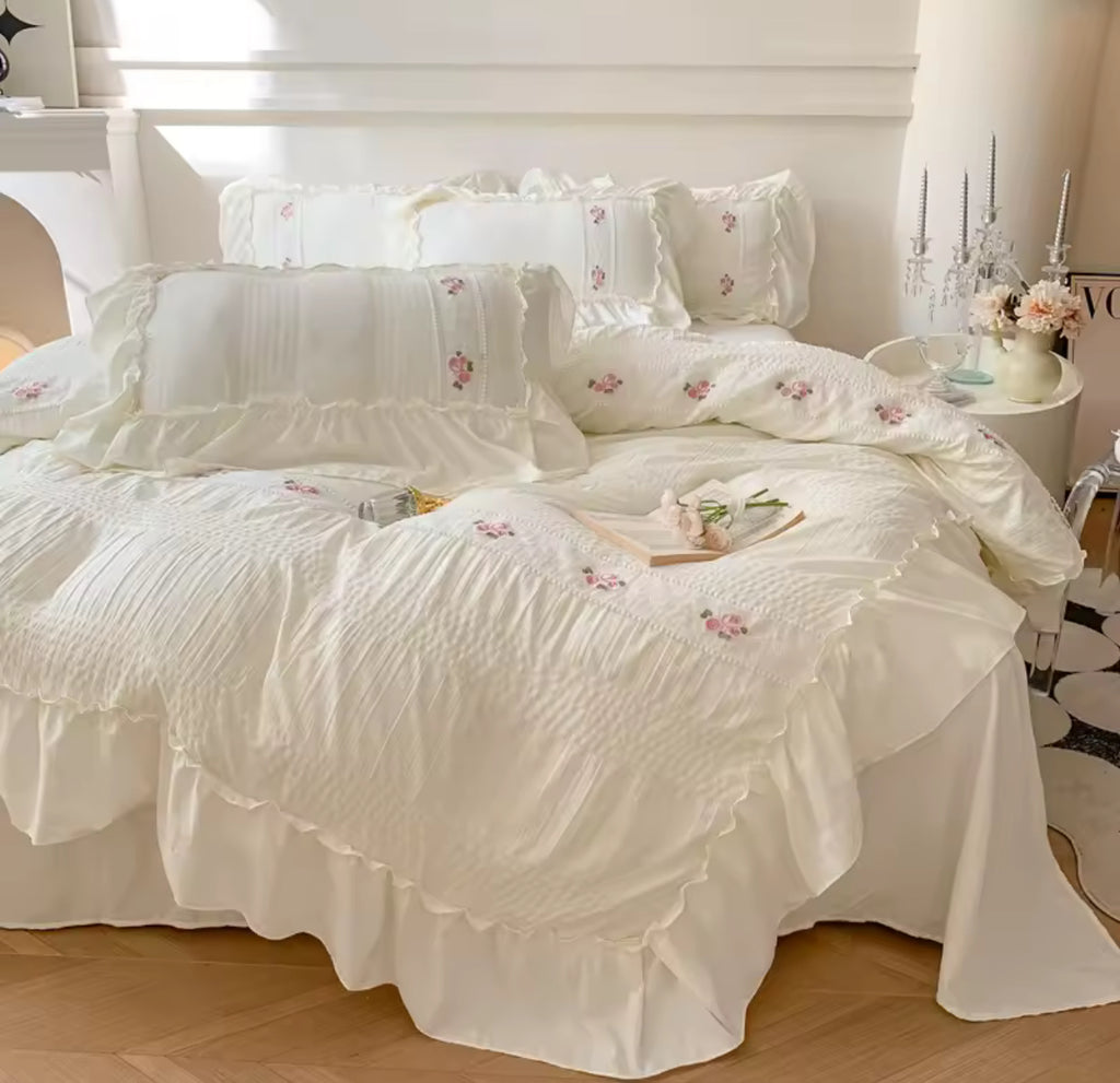 Bedding Suppliers (Bedsheets, Duvets & Pillow Vendors)